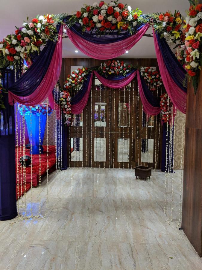 The Prestige Hotel & Convention Panposh Luaran gambar