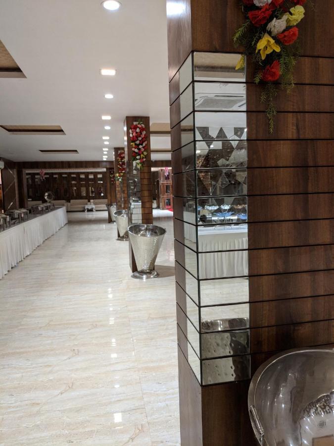 The Prestige Hotel & Convention Panposh Luaran gambar