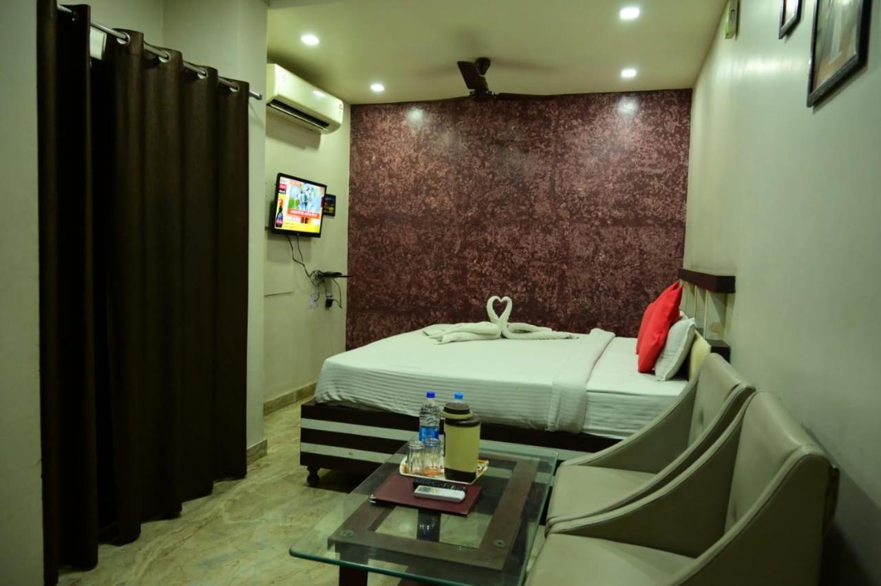 The Prestige Hotel & Convention Panposh Luaran gambar